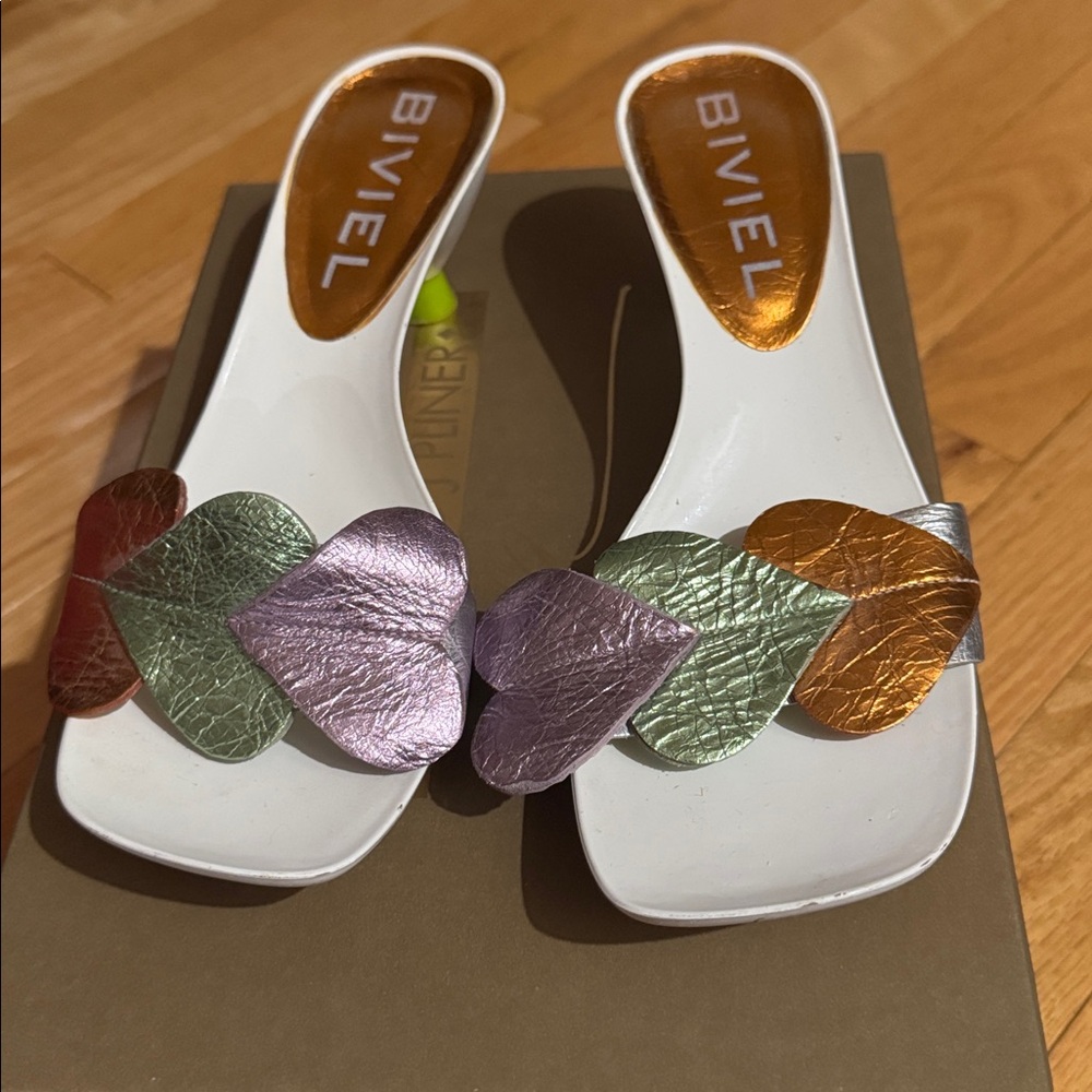 BIVIEL White Sandals with Colorful Leaf Accents